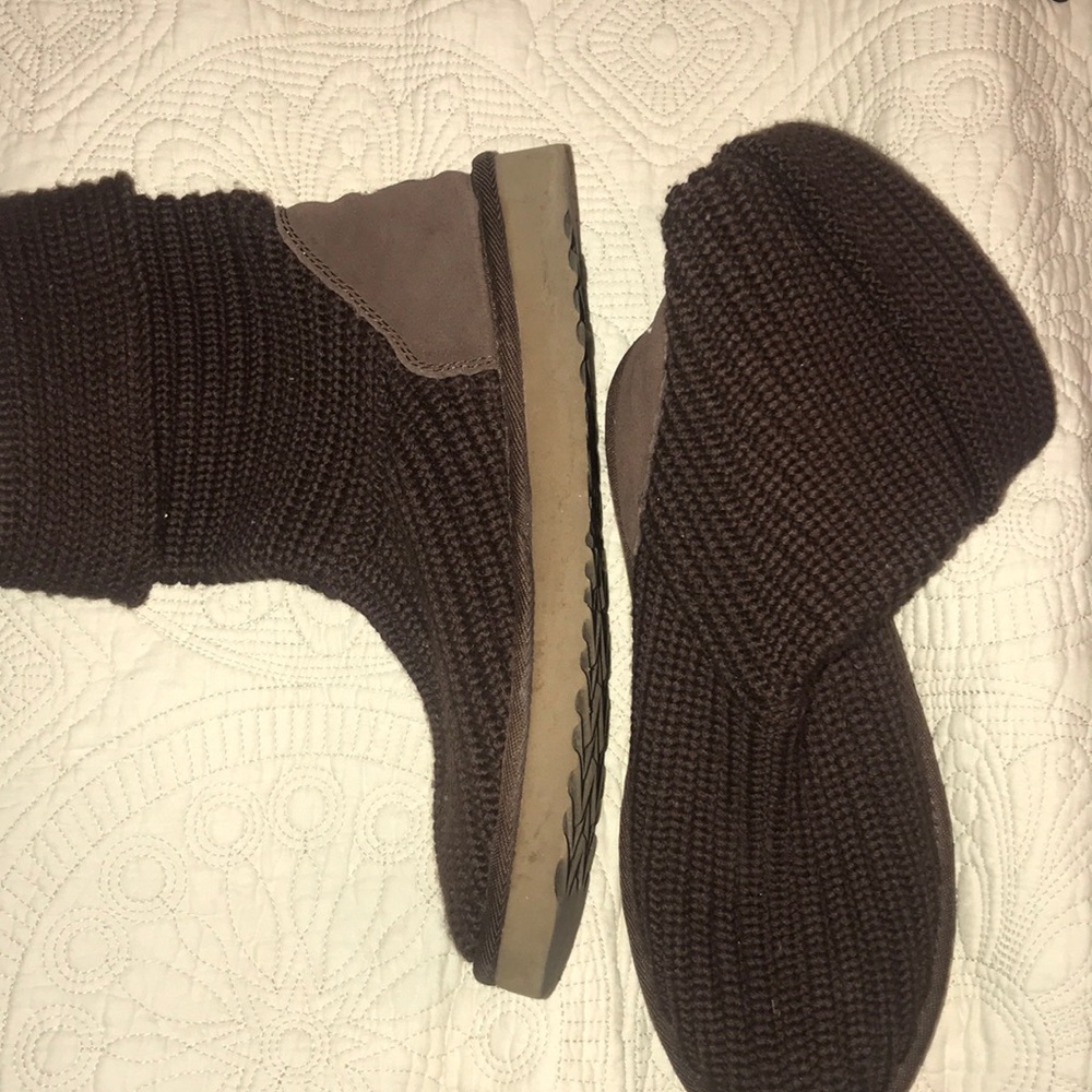 Brown NWOT ugg boots